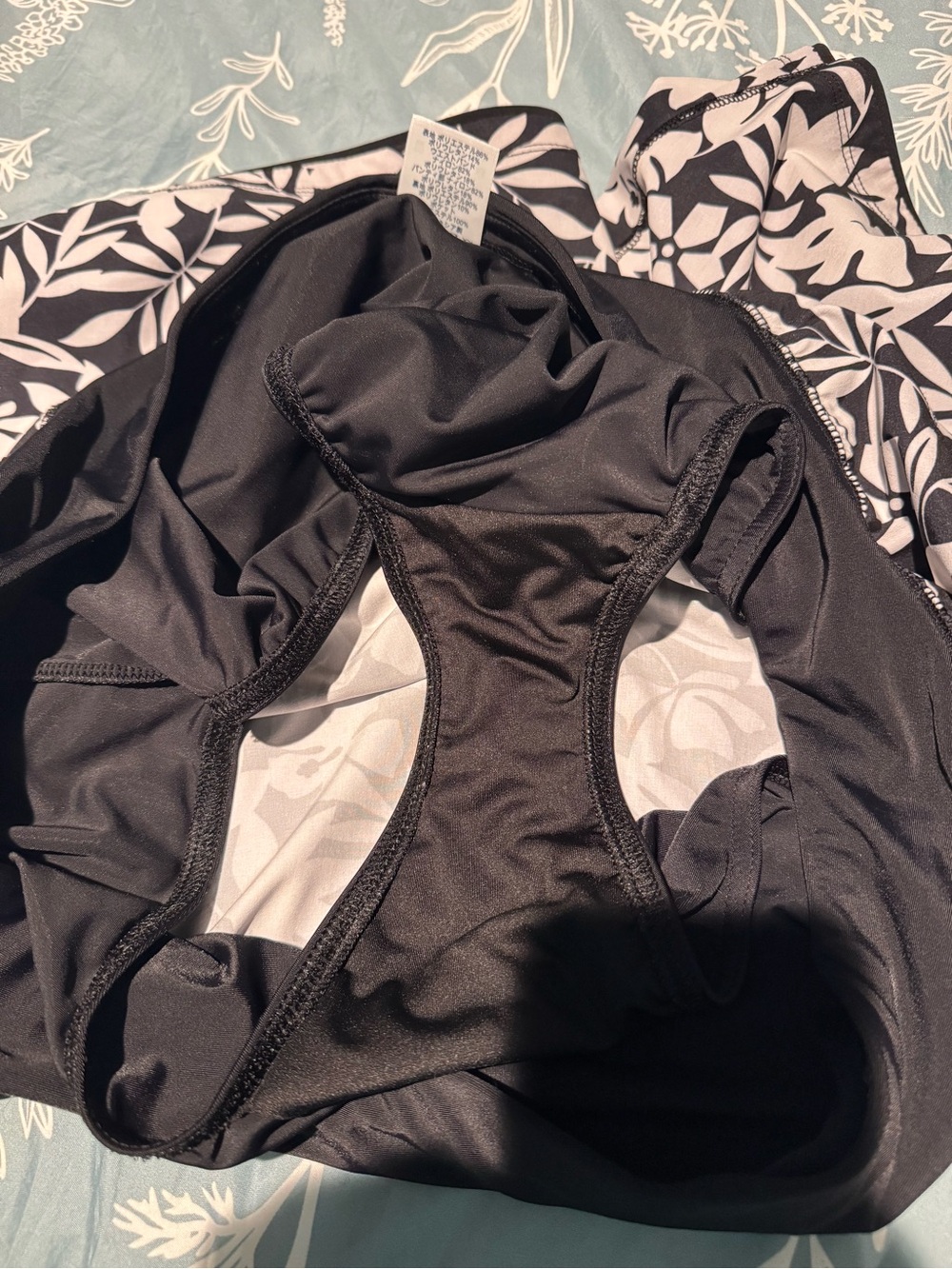 Lands' End Black and White Floral Swim Shorts - Picture 7 of 8